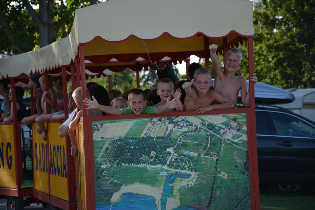 Badiaccia Village Camping Castiglione del Lago Ngoại thất bức ảnh